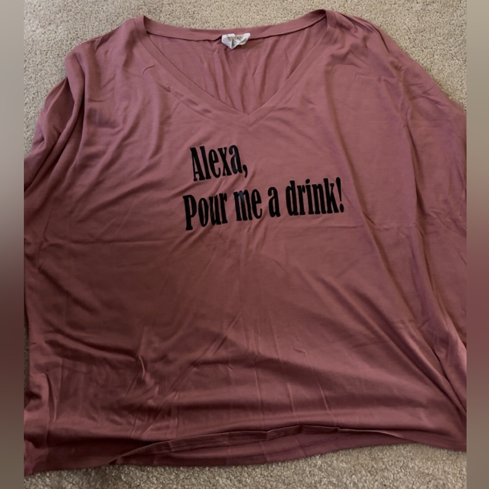 Mauve V-Neck Graphic Tee